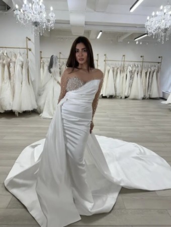 6. #1 default Off-White thumbnail