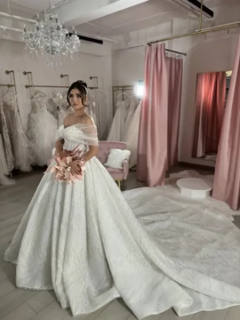 Francesca #2 Ivory thumbnail